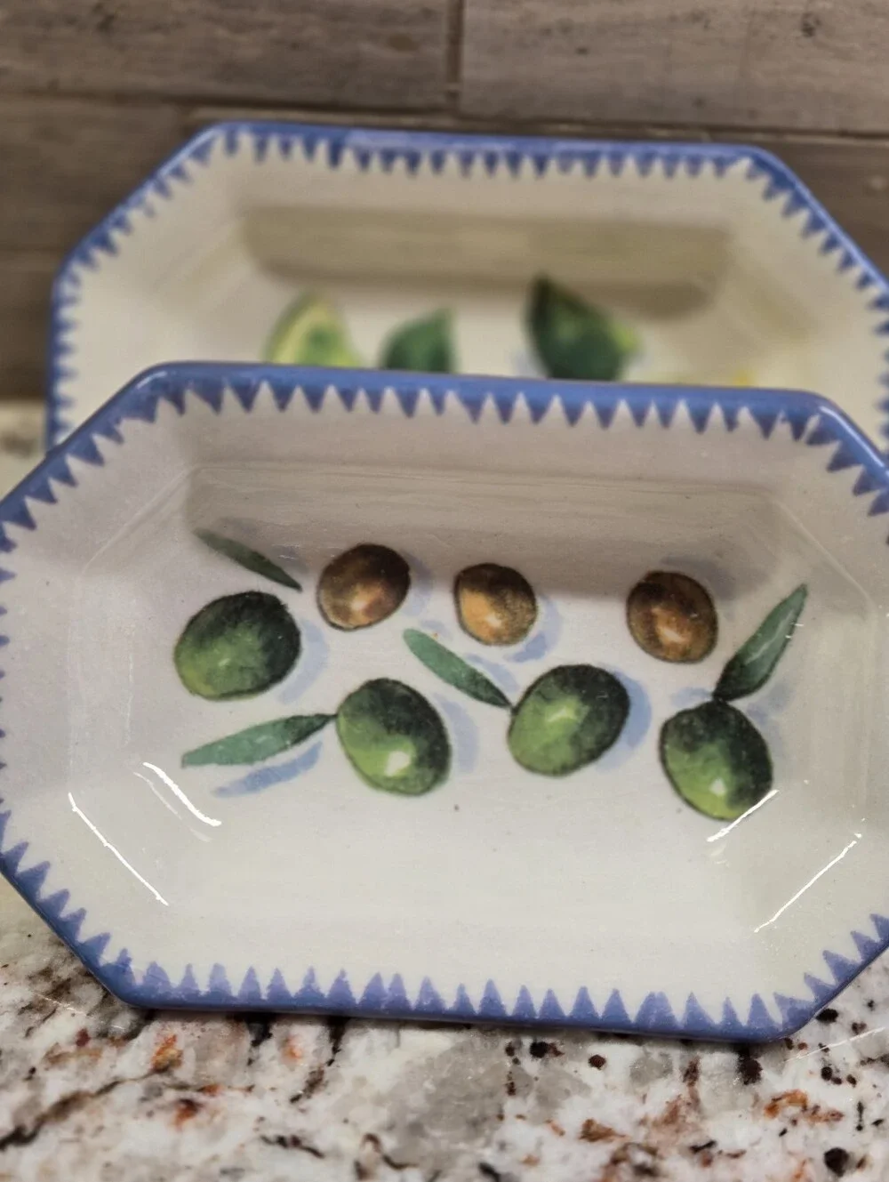 Williams Sonoma 2 Sardina Olive Dipping Bowls